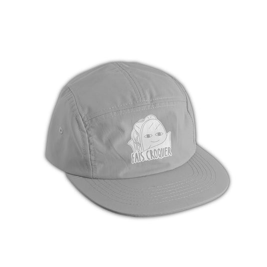 Casquette beige Fais Croquer en packshot sur fond blanc, visuel clair du logo et de la forme du produit